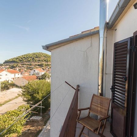Apartments Jaksa Vis Bagian luar foto