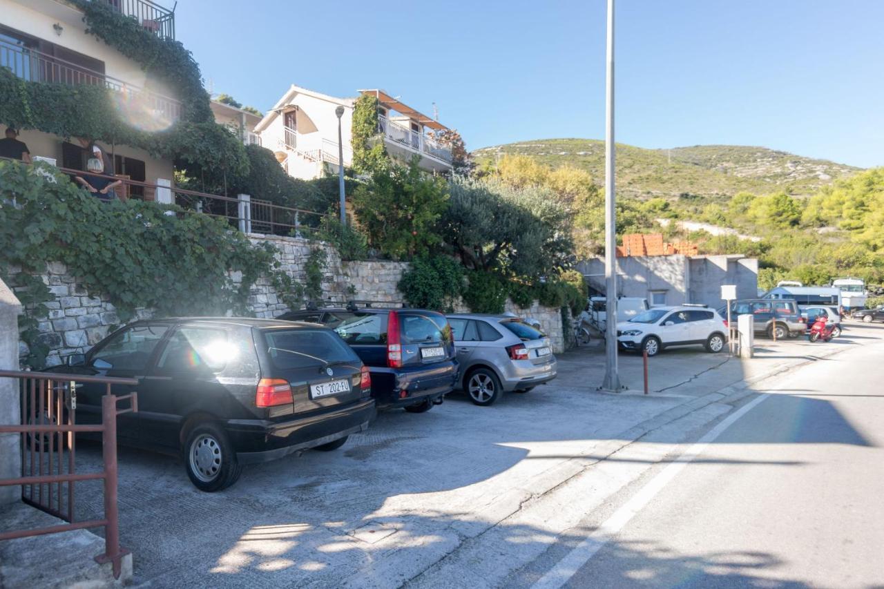 Apartments Jaksa Vis Bagian luar foto